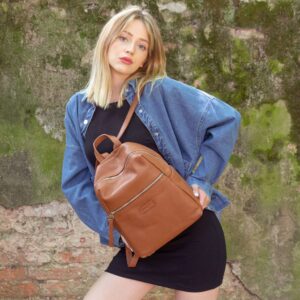 Zaino in pelle da donna CANDI colore cuoio collezione autunno-inverno 2022 Pelletteria Veneta