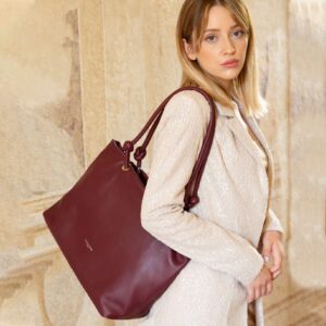 Shoulder bags