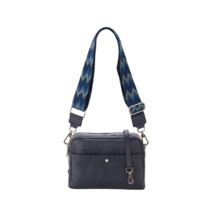 Tracolla in pelle martellata V25315 di Pelletteria Veneta