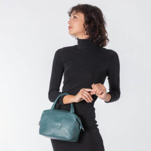 Alternative view of Womens leather satchel M25813 by Pelletteria Veneta