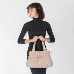 Alternative view of Smooth leather shopper M25821 by Pelletteria Veneta