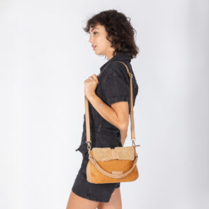 Alternative view of Nubuk cross-body NB25417 by Pelletteria Veneta