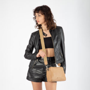 Alternative view of Women's leather cross-body M26429 by Pelletteria Veneta