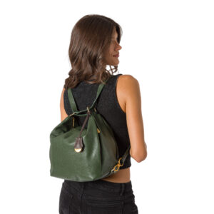 Sacca a spalla in pelle convertibile con spallacci regolabili che possono essere portati come zaino, tasche laterali, art. D27310 di Pelletteria Veneta