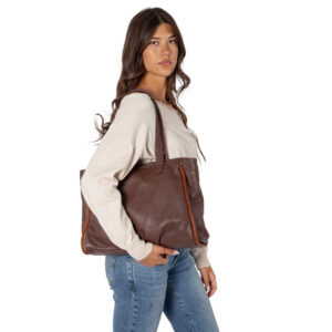 Alternative view of Shopper in pelle da donna con decorazione V27603