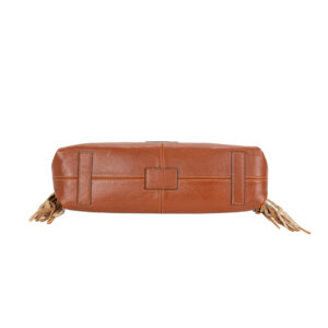 Borsa a mano in pelle con concia vegetale e frange decorative. Mod. F27208 di Pelletteria Veneta