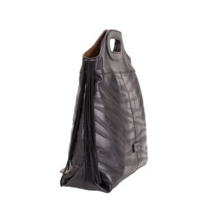 Borsa a mano in pelle bottanalata stampata con motivo zebrato e frange decorative. Mod. Z27208 di Pelletteria Veneta