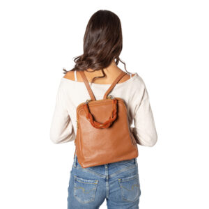 Zaino in pelle da donna con manico intrecciato in pelle e ciniglia di Pelletteria Veneta